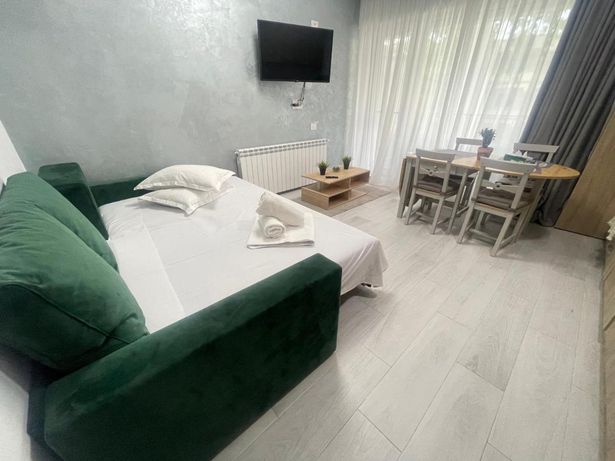 Velier Holiday Apartments Мамая Екстериор снимка