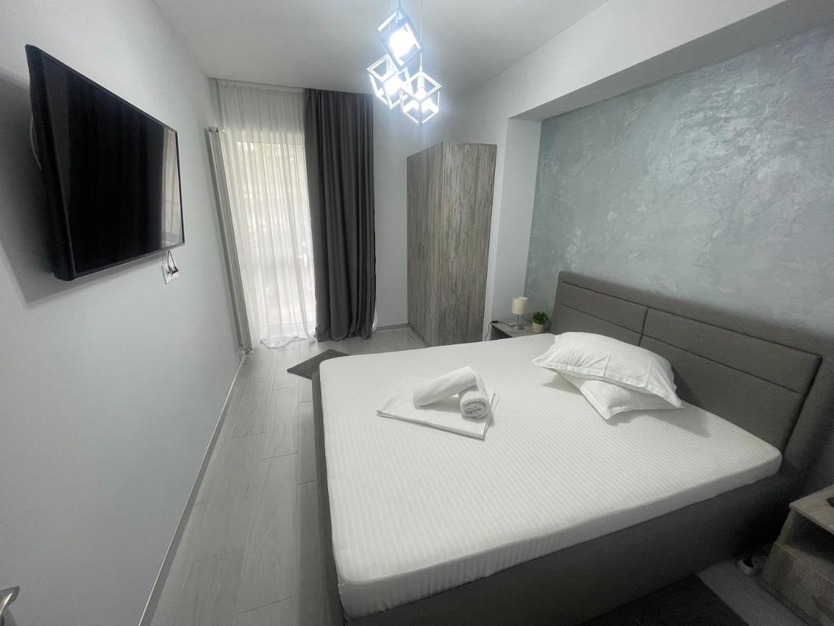 Velier Holiday Apartments Мамая Екстериор снимка
